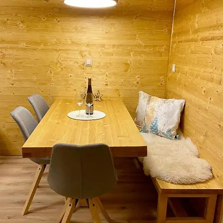 Jasna, Biela Put 迪马诺卡多林纳